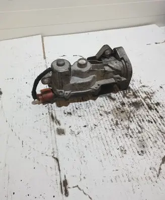 Opel Astra J EGR valve 55581958 1196