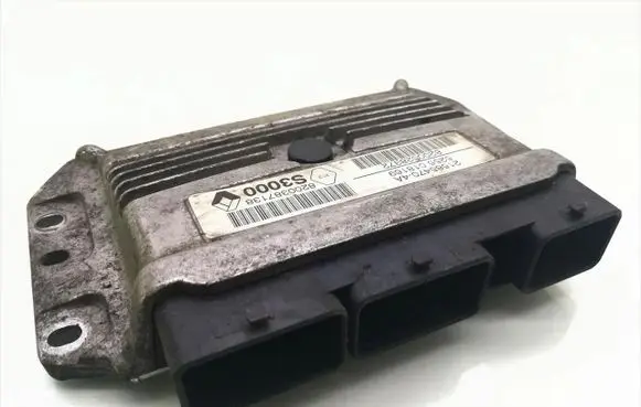 Renault Megane II Engine control unit/module 8200528372 21585470-4A 8200387138