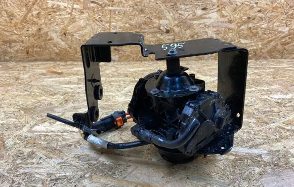 Opel Corsa F Vacuum pump 9835028580