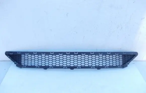 Hyundai Tucson TL Front bumper lower grill 86561D7000