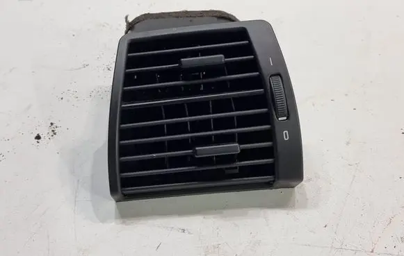 BMW X5 E53 Dashboard side air vent grill/cover trim 64228402215