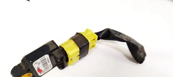 Mitsubishi Outlander Airbag deployment crash/impact sensor 8651A001