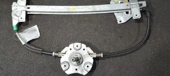Mitsubishi Carisma Sliding door window regulator with motor