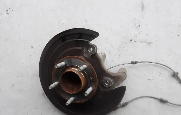 Opel Insignia B Rear wheel hub spindle/knuckle 
