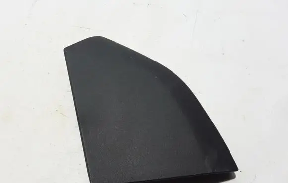 (D)pillar trim (top)
