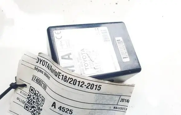 Toyota Auris E180 Door control unit/module 8974002100 61B657000