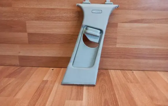 (B) pillar trim (top)