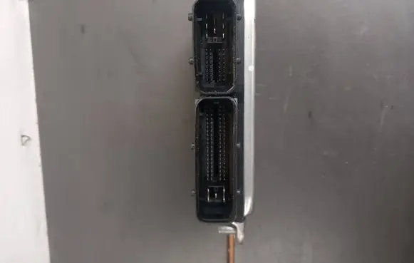 Volkswagen Golf IV Engine control unit/module 038906019KD 1039S01906 0281011205