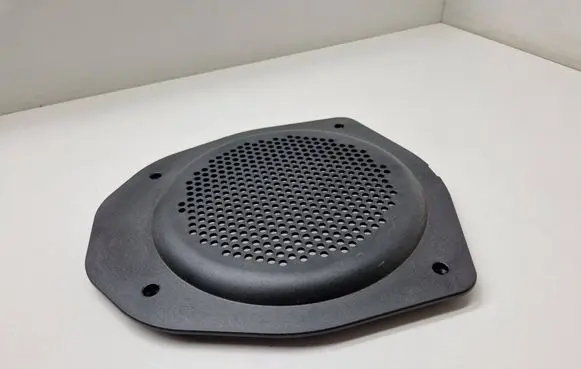 BMW 2 Active Tourer U06 Subwoofer grill/trim 9855810