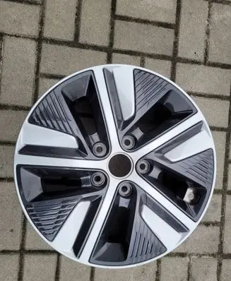 KIA Niro R20 alloy rim 