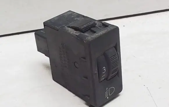 Citroen Berlingo Headlight level height control switch 96384422