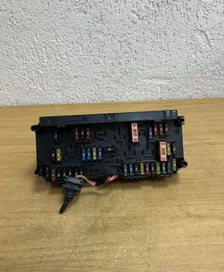 Mercedes-Benz C W204 Fuse box set A2129005622 A2129015004