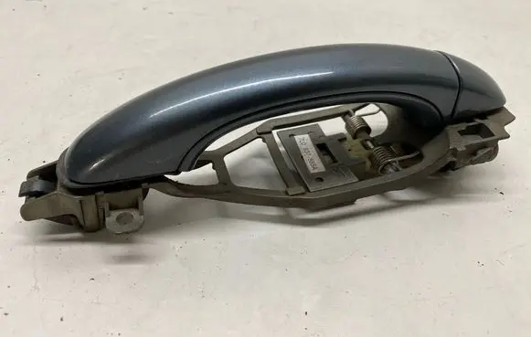 Volkswagen Touareg I Rear door exterior handle 7L0837885A