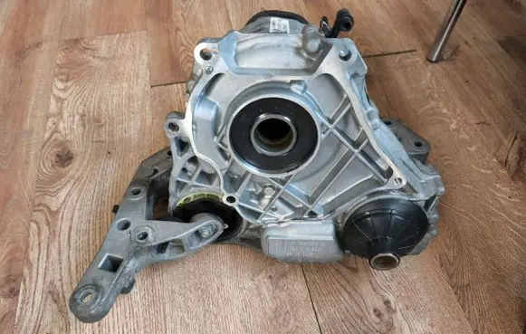 BMW 4 G22 G23 G24 G26 Gearbox transfer box case 9469019