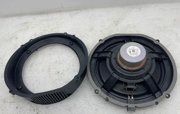Tesla Model X Front door speaker 100483303A 1000348001