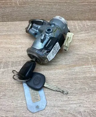 Toyota Previa (XR30, XR40) II Ignition lock 8978328070 45020287 WithKey