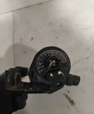 Nissan Leaf I (ZE0) Electric auxiliary coolant/water pump