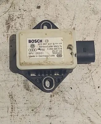 Audi A4 S4 B7 8E 8H ESP acceleration yaw rate sensor 8E0907637B