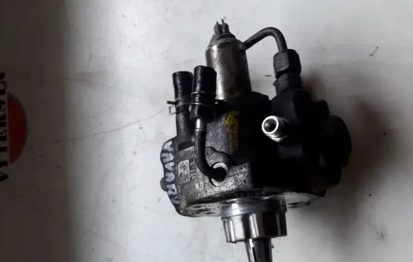 Nissan Navara D40 Fuel injection high pressure pump 16700EB30B