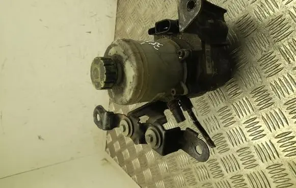 Skoda Fabia Mk1 (6Y) Power steering pump 6Q0423155AD