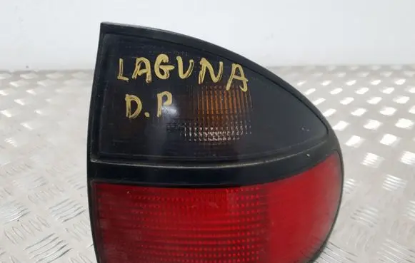 Renault Laguna I Rear/tail lights 7700820051