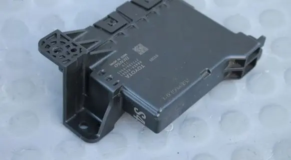 Toyota RAV 4 (XA40) Other control units/modules 8865042551