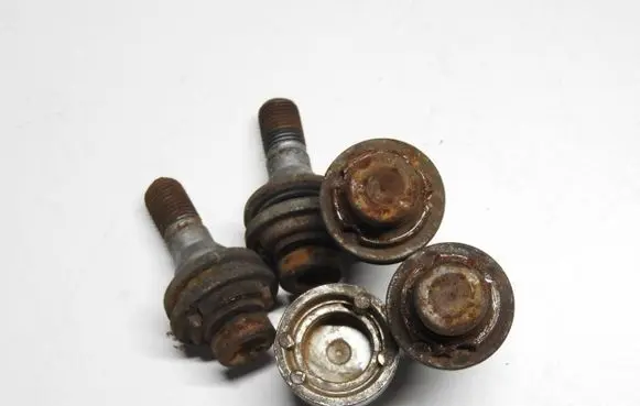 Citroen DS3 Nuts/bolts 
