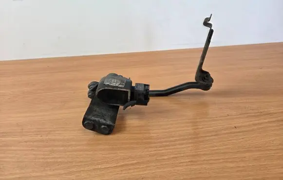 Volvo XC60 Headlight/headlamp level sensor 8G9N3C492AA 1280 BL3KA
