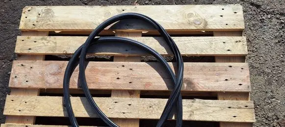 Opel Zafira B Front door rubber seal 