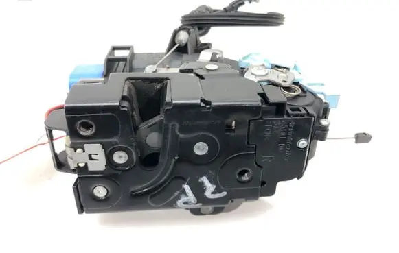Skoda Octavia Mk2 (1Z) Front door lock 3D1837016AC