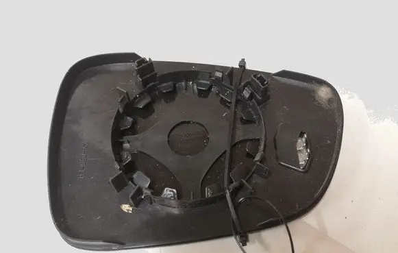 Citroen C5 Wing mirror glass KY068LH