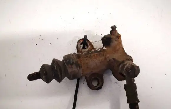 Subaru Forester SG Clutch master cylinder 