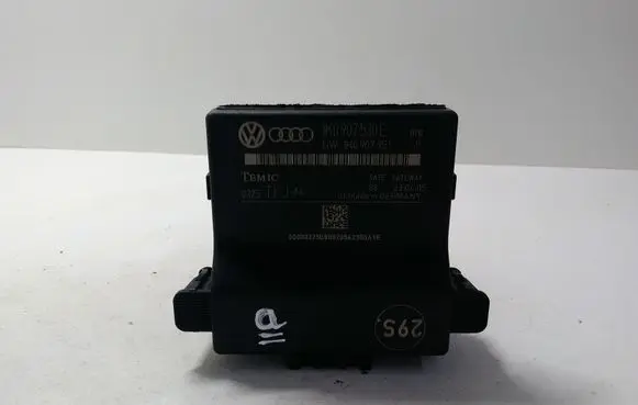 Volkswagen Golf V Gateway control module 1K0907530E