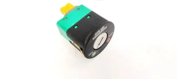 Hyundai Santa Fe Passenger airbag on/off switch 