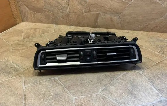 BMW 7 F01 F02 F03 F04 Other center console (tunnel) element 9115860