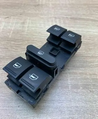 Volkswagen Golf V Electric window control switch 1K4959857B