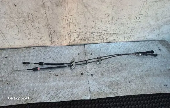 Mazda 3 III Gear shift cable linkage 