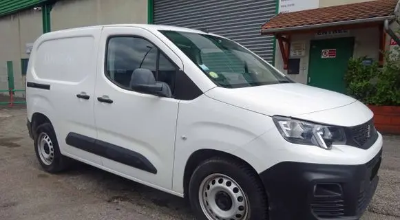Peugeot Partner III Front door PEUGEOTPARTNERIV TWOJEAUTOWYSZKOW EWP