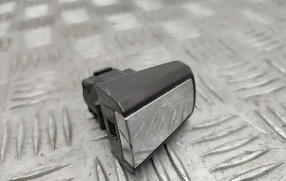 Buick Encore I Rear door handle cover 