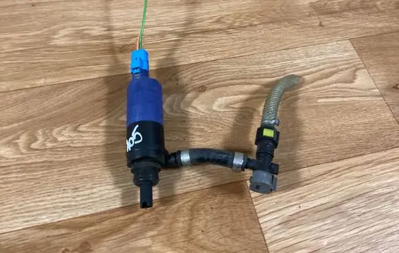 Citroen C3 Windscreen/windshield washer pump 9641086680 9642218080