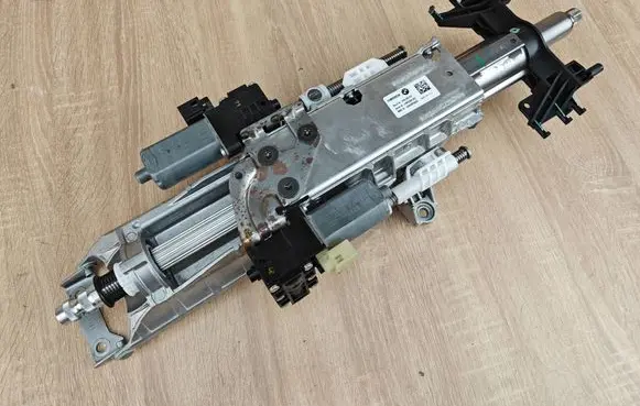BMW 5 G30 G31 G38 Steering wheel axle set 6894879