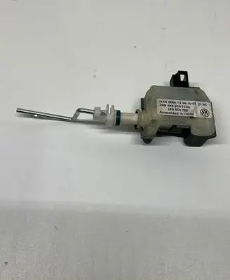 Volkswagen Jetta V Fuel tank cap lock motor 1K5810773A 1K5959782