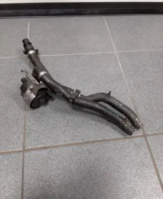 BMW M4 F82 F83 Electric auxiliary coolant/water pump A0005001486 9147359