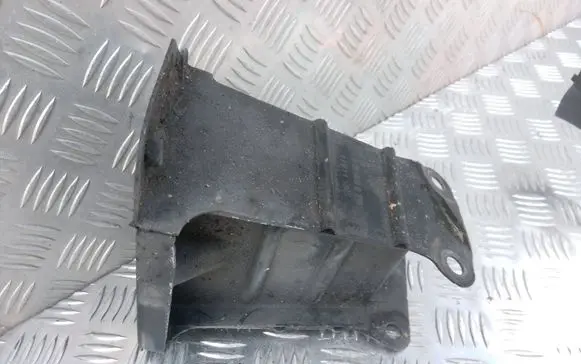 Mercedes-Benz A W169 Front bumper shock/impact absorber 130500210 27W115845