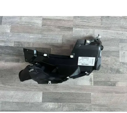 Audi RS5 Front wheel arch liner splash guards 8W6853888L D1M1002B 9755368183