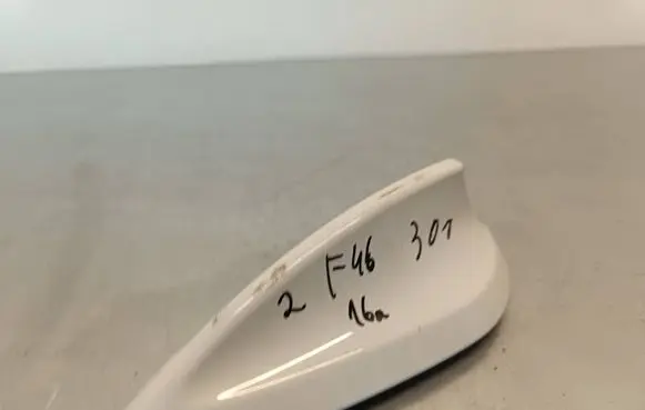 BMW 2 F46 Roof (GPS) antenna cover 9227775 05042016