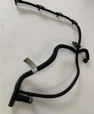 BMW 4 F32 F33 Fuel line pipe 7810786 13537810786