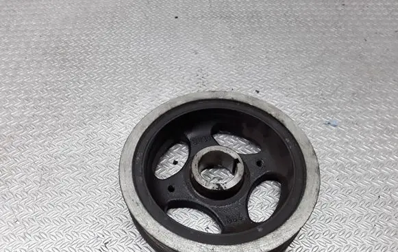 Toyota Verso Crankshaft pulley 134080R030