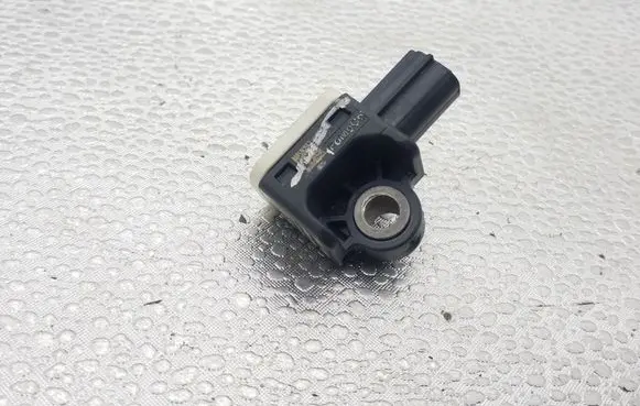 Ford Fusion II Airbag deployment crash/impact sensor CM5T14B006AA
