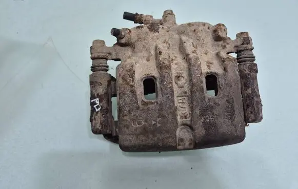 Nissan X-Trail T30 Front brake caliper 